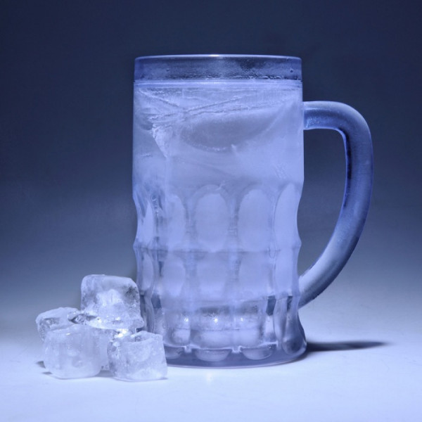 Acrylic ice beer mug, 650 ml. Acrylic ice beer mug, 650 ml.