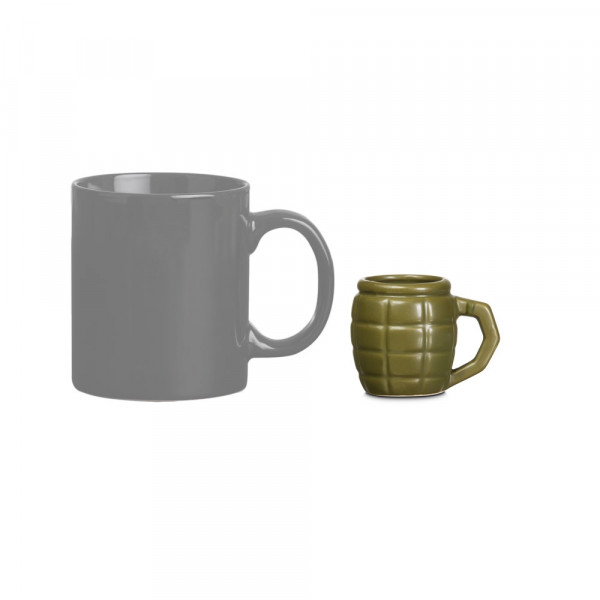 Grenade-shaped shot glass (60ml) Grenade-shaped shot glass (60ml)
