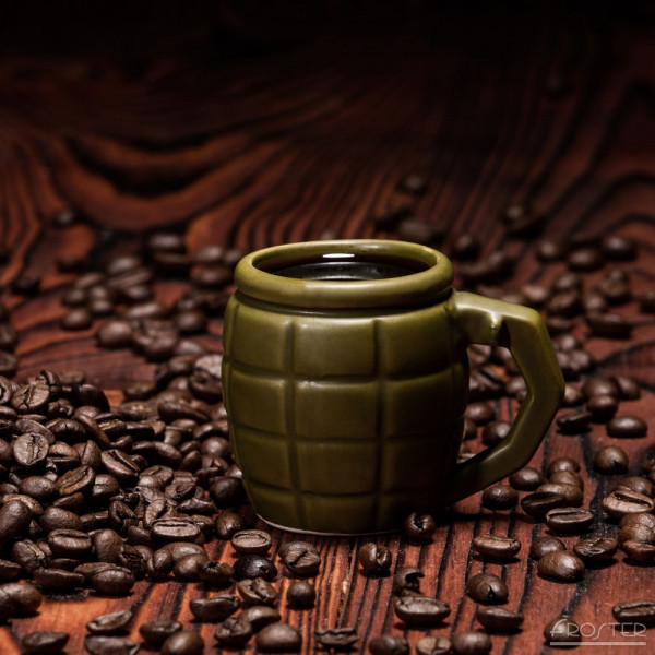 Grenade-shaped shot glass (60ml) Grenade-shaped shot glass (60ml)