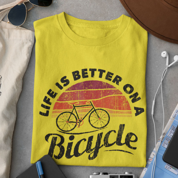 T-shirt "Life is better on a bicycle"