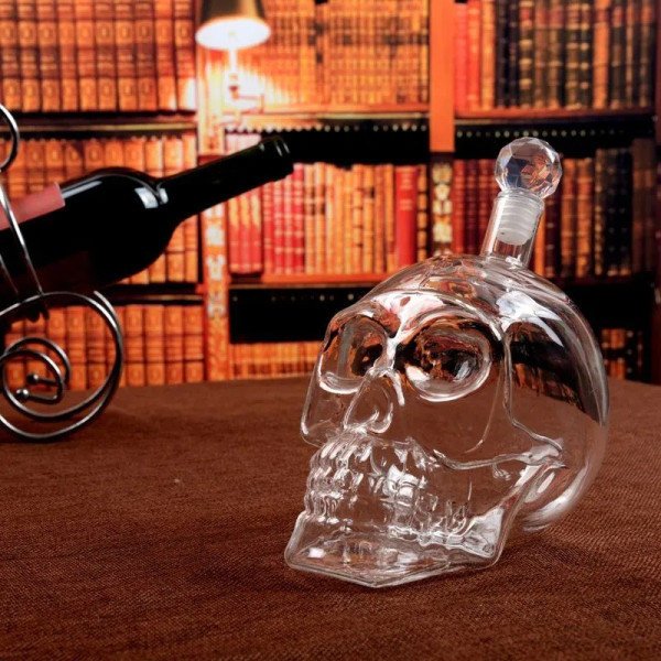 Glass Decanter "Skull" (1000ml) Glass Decanter "Skull" (1000ml)