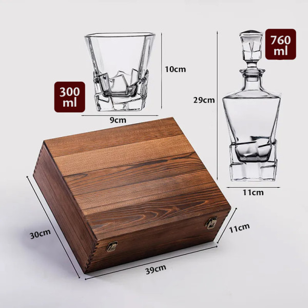 Whisky set in wooden box "ELIXIR"