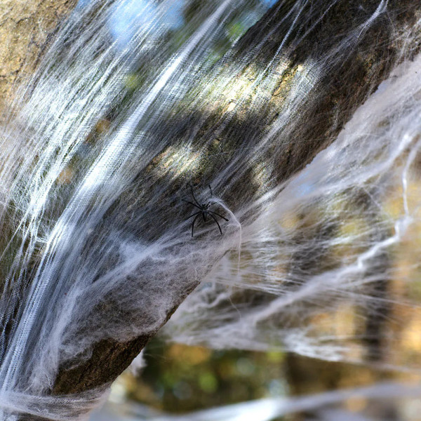XXL Cobweb with 25 Spiders (White) (500g) XXL Cobweb with 25 Spiders (White) (500g)