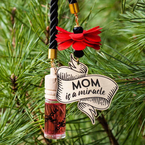 Car scent "MOM is a miracle" Car scent "MOM is a miracle"