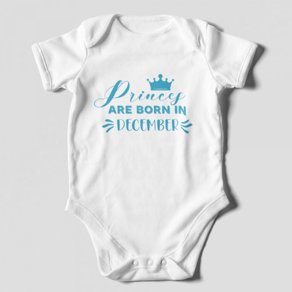Baby romper "Princes are born in" with changeable month Baby romper "Princes are born in" with changeable month