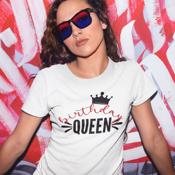 Women's T-shirt "Birthday queen"