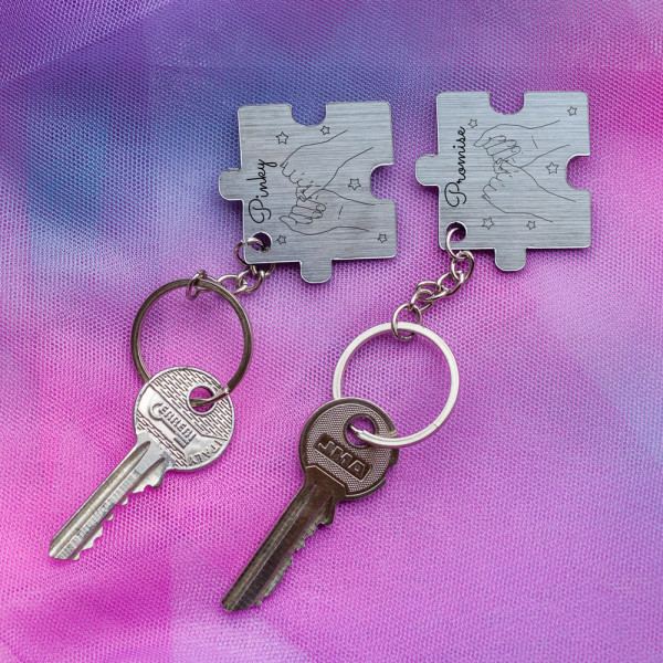 Keychain Set "Pinky Promise" Keychain Set "Pinky Promise"