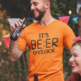 T-shirts "It's beer o'clock"