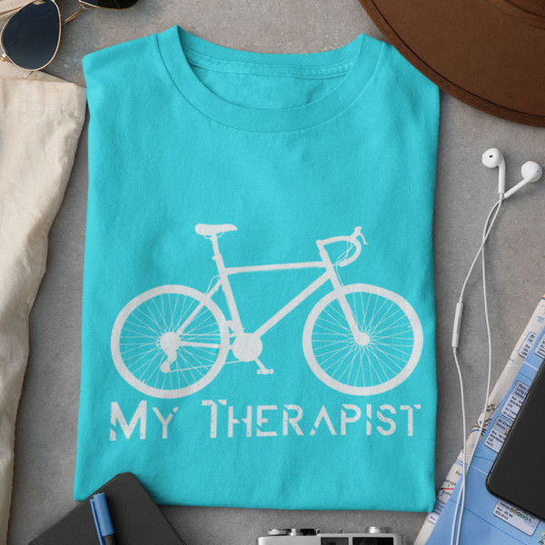 T-shirt "My Therapist"