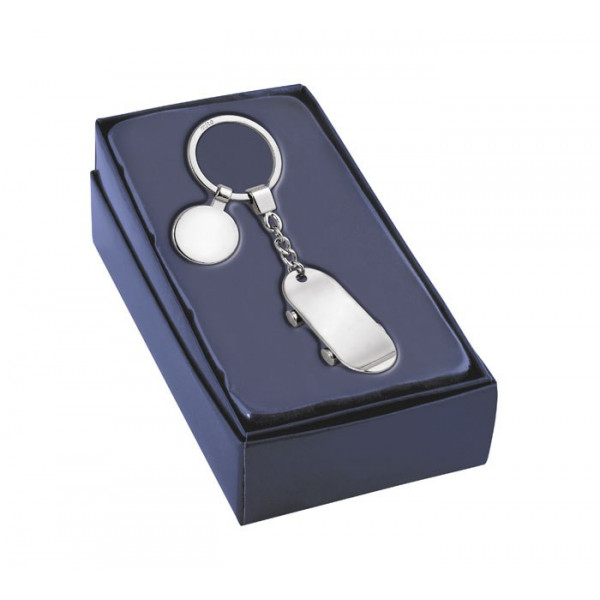 Keychain "Skateboard" (with the option to engrave for an additional cost) Keychain "Skateboard" (with the option to engrave for an additional cost)