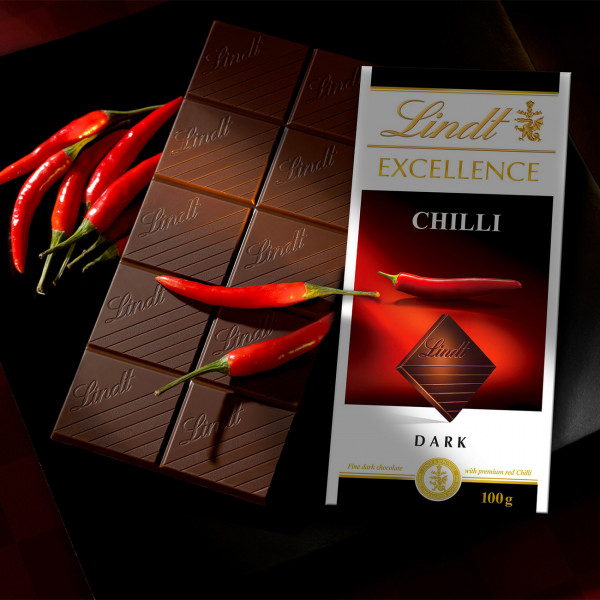 LINDT EXCELLENCE dark chocolate with chili extract, 100g LINDT EXCELLENCE dark chocolate with chili extract, 100g