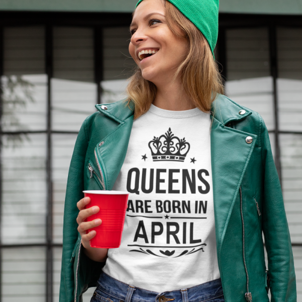 Women's T-shirt "Queens are born" with your selected month