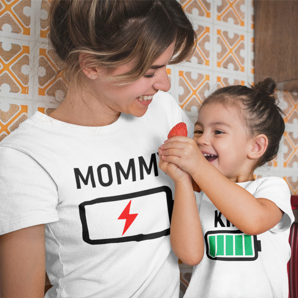 Women's T-shirt "Battery - Mommy"