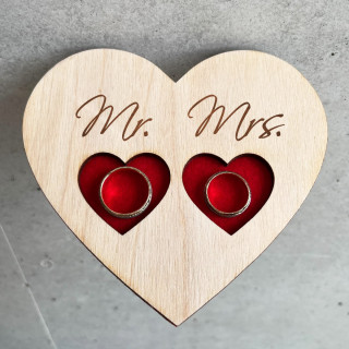 Wooden Engraved Wedding Ring Holder "Mr and Mrs"