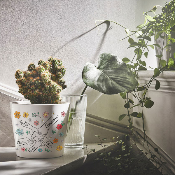 Elegant flower pot "Grandmother and grandchildren" with grandchildren’s names
