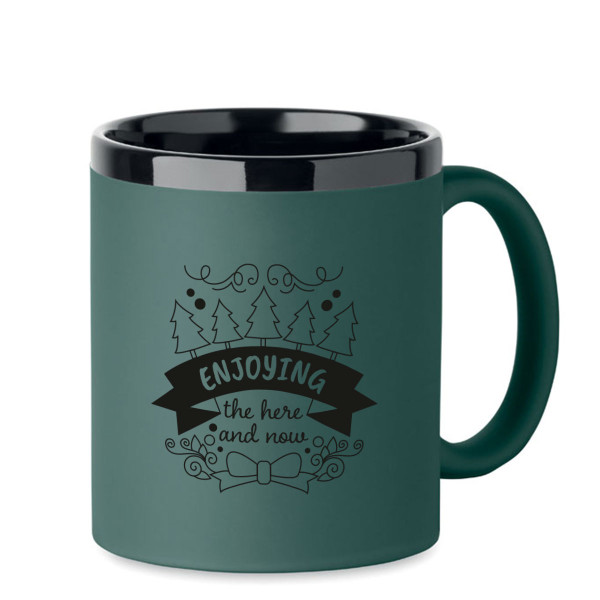 Engraved mug "Enjoying the here and now"