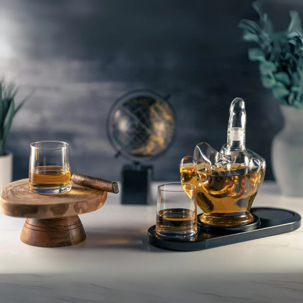 Decanter and 2 glasses set "Middle Finger"