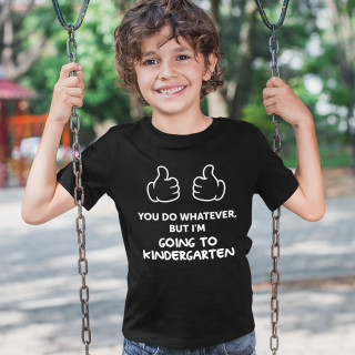 Kids' T-shirt "Going to kindergarten"