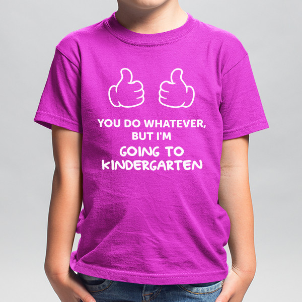 Kids' T-shirt "Going to kindergarten"