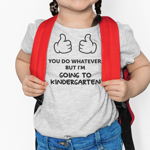 Kids' T-shirt "Going to kindergarten"