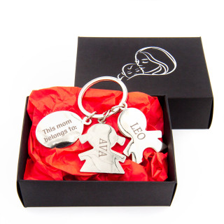 Metal keychain "This mom belongs to" with your selected names