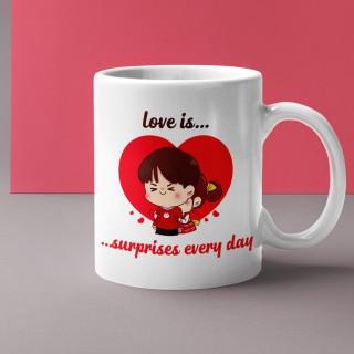 Mug "Love is - surprises every day" Mug "Love is - surprises every day"
