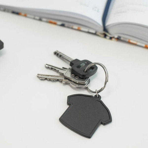 Keychain "T-shirt" (with optional engraving for an additional fee)