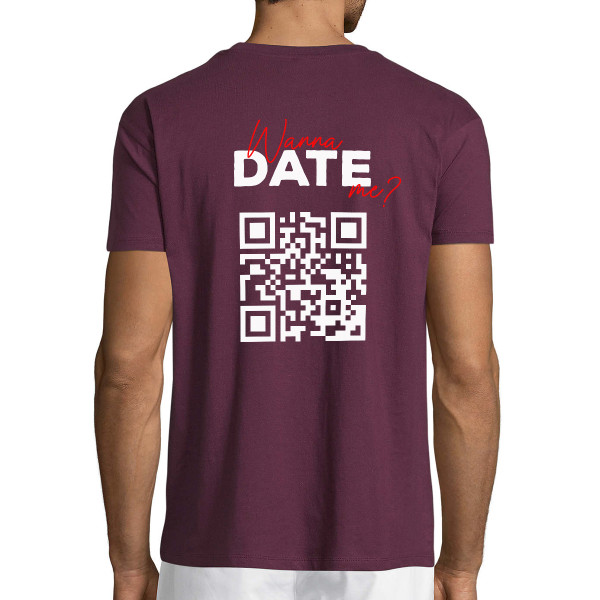 T-shirt "Wanna date me?" with a personalized QR code
