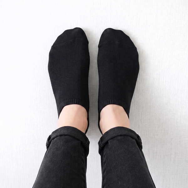 Women's short socks without print