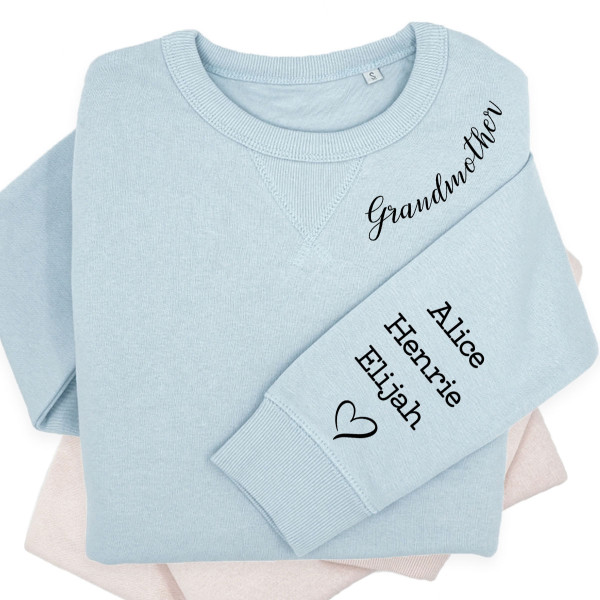Women's pastel "Sully" sweatshirt "Grandmother" with children's names on the sleeve Women's pastel "Sully" sweatshirt "Grandmother" with children's names on the sleeve