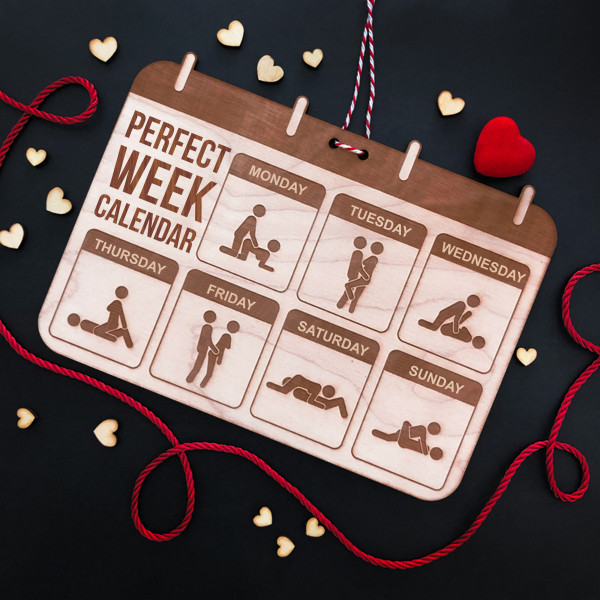 Wooden hanging sign "Perfect week calendar''