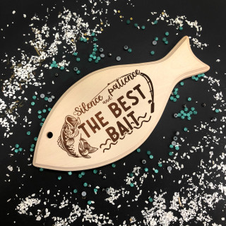 XL engraved wooden fish-fhaped cuttingboard "The Best Bait"